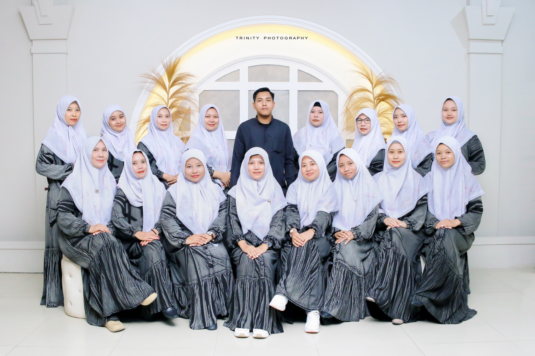 Jajaran Guru Golden School